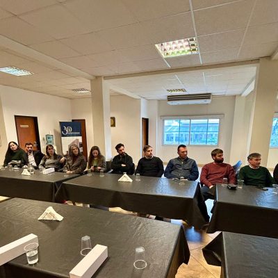 Reunión de la Comisión de Funcionarias y Funcionarios de la UMFLZ (4)